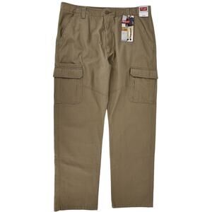 NEW Wrangler Men’s Relaxed Fit Cargo Pants Tan Size 38 x 32 Utility Workwear NWT